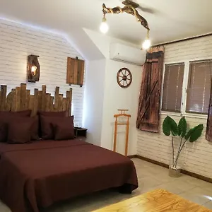 Appartement 19 Cosy Avec Jacuzzi Et Jardinet Privatifs, Draguignan